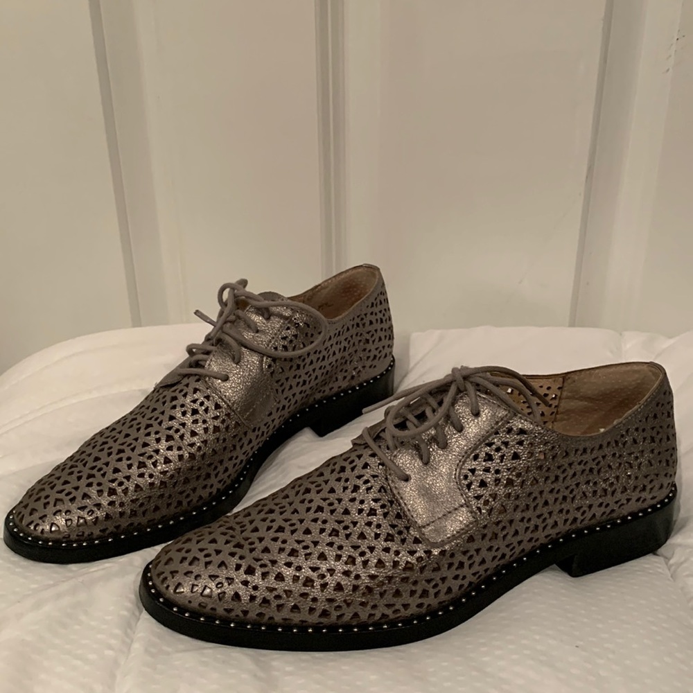 Vince Camuto Women's LESTA Oxford Flat size 8